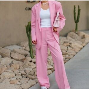 OVERSIZED BLAZER AND PANTS